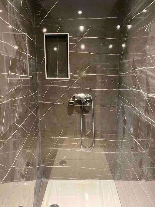Apartment Loft Avec Jacuzzi Centre Ville Aubenas